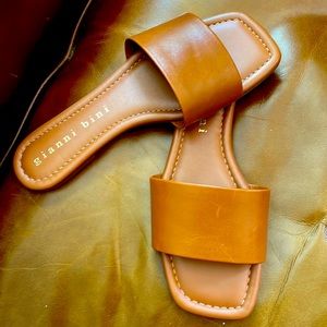 Leather slide sandals